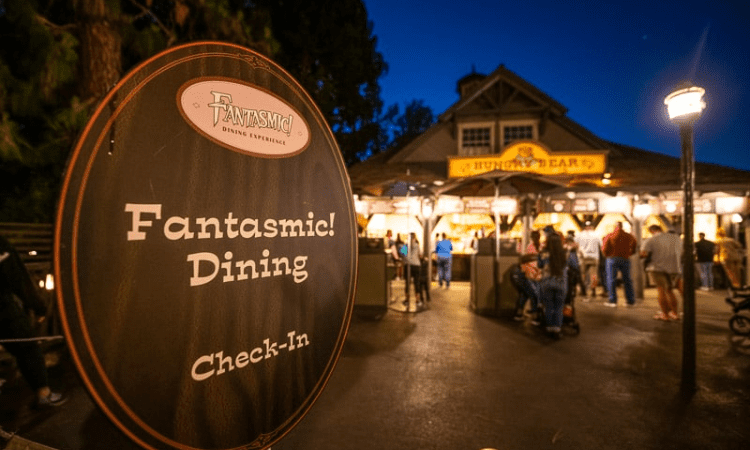 Blue Bayou Lunch Fantasmic Dining Package Review